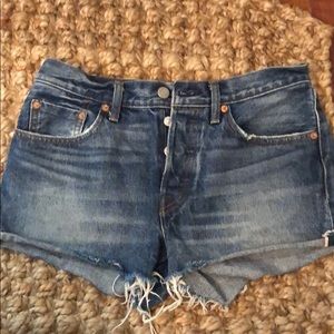 Levi’s 501 denim shorts size 26